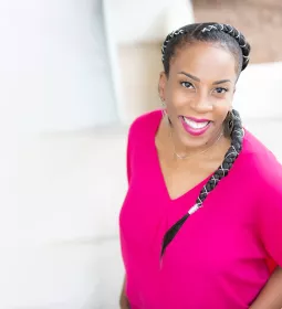 A professional portait of Davonna Willis.