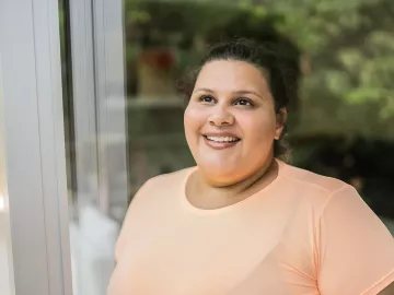 Woman smiling. 